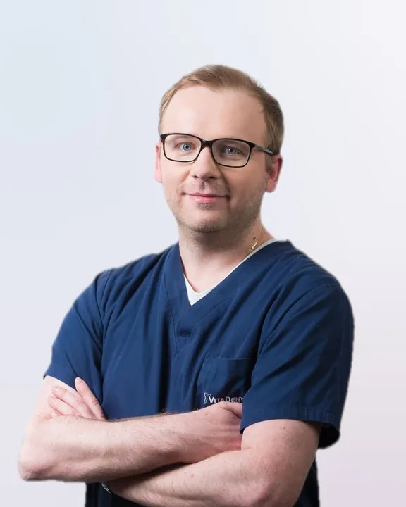 lek. dent. Radosław Zaniewicz